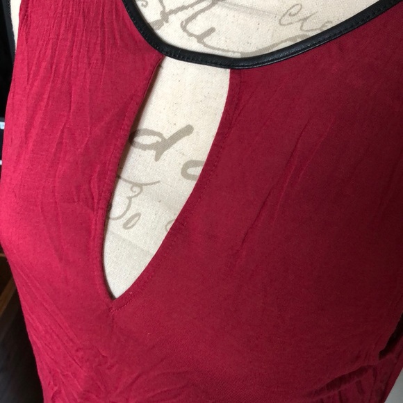 Dark Red Open Back/Fringe Top with Front Keyhole - Picture 5 of 8